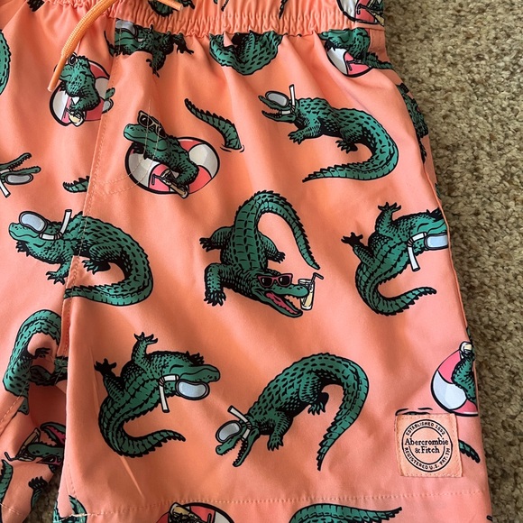 Abercrombie Kids Swim Trunks- Size 7/8 - Picture 2 of 5